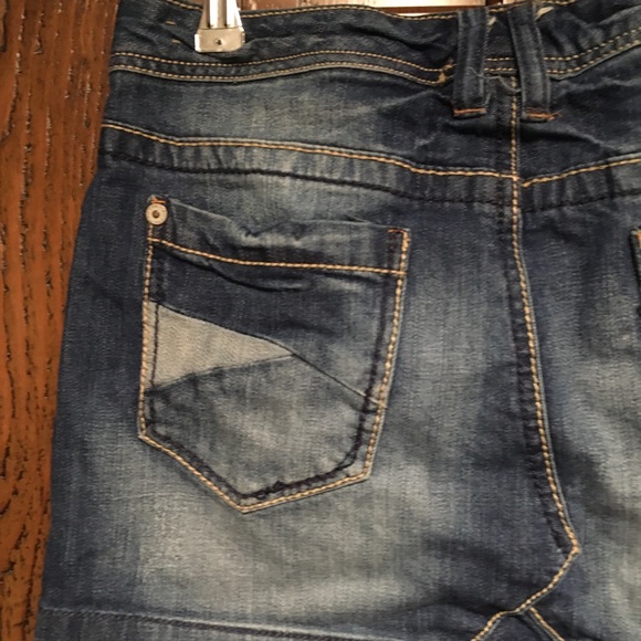 Maurice’s Distressed Denim Mini Skirt - Picture 3 of 11